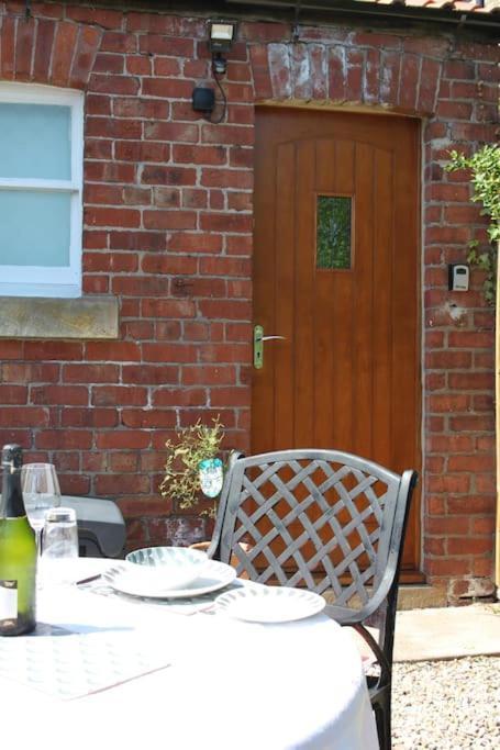 Hideaway Between Coast And Moors In A Beautiful Village Apartment Sleights Kültér fotó