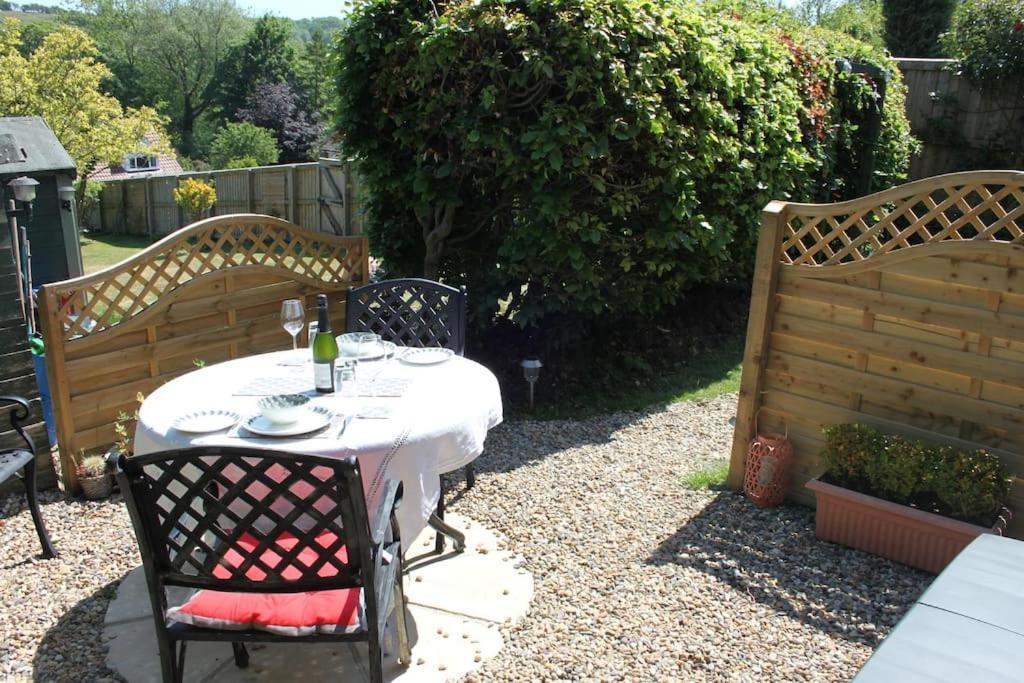 Hideaway Between Coast And Moors In A Beautiful Village Apartment Sleights Kültér fotó